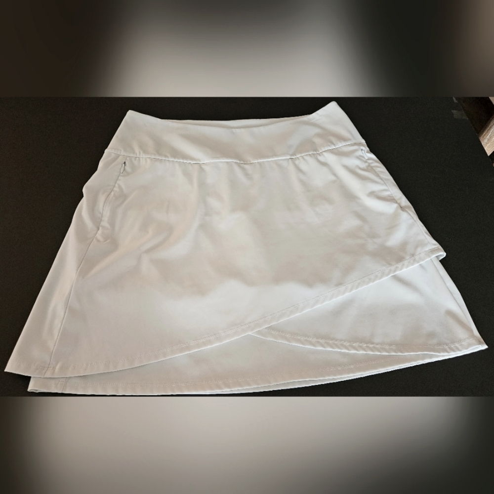 Kinona Skort Women's Medium Golf/Tennis/Pickleball White Tiered Skort